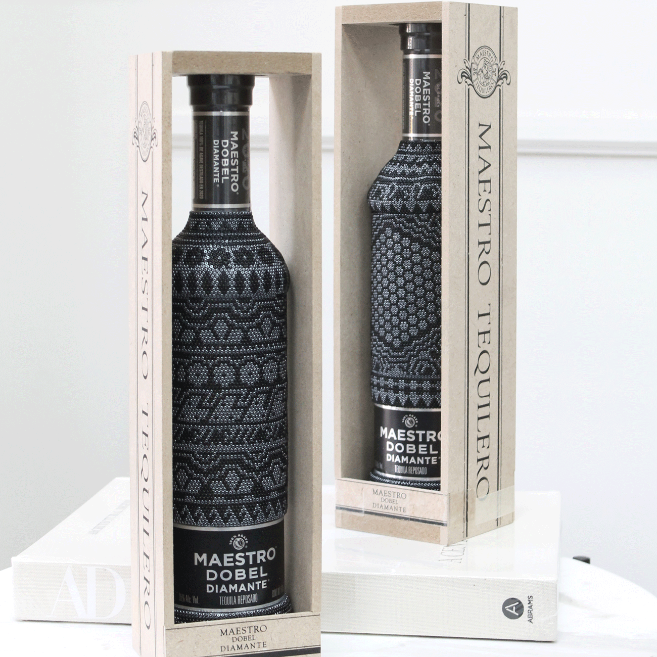 Tequila Maestro Dobel Arte Huichol